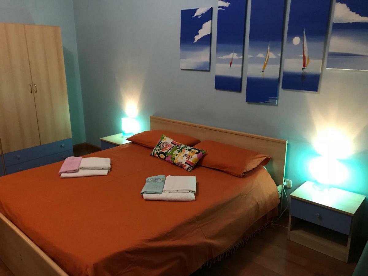 Bed and Breakfast I colori di Sara Aeroporto di Catania Fontana Rossa Esterno foto